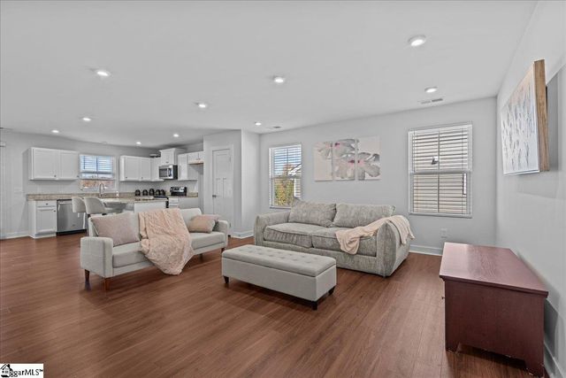 2034 Wexley Court, Boiling Springs, SC 29316