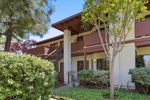 479 Costa Mesa Terrace B, Sunnyvale, CA 94085