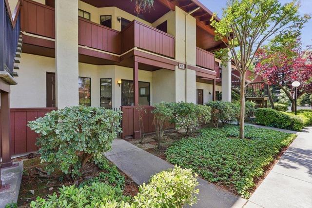479 Costa Mesa Terrace B, Sunnyvale, CA 94085