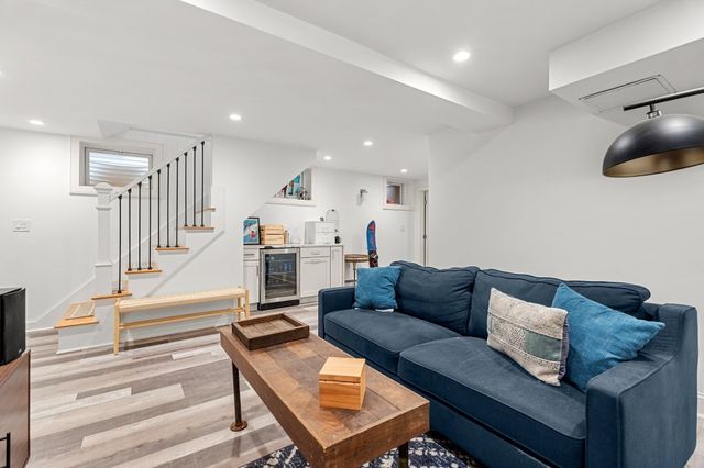 784 East 4th 1, Boston, MA 02127