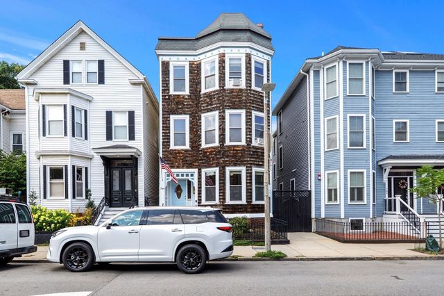 784 East 4th 1, Boston, MA 02127
