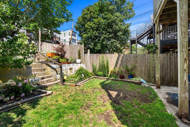 784 East 4th 1, Boston, MA 02127