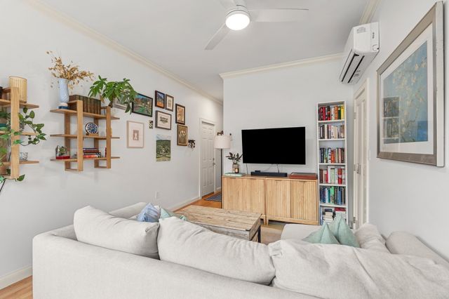784 East 4th 1, Boston, MA 02127