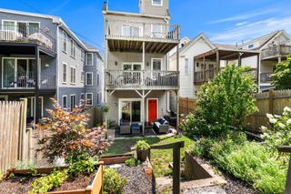 784 East 4th 1, Boston, MA 02127