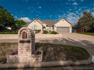 1904 Sandpiper Street, Mcalester, OK 74501