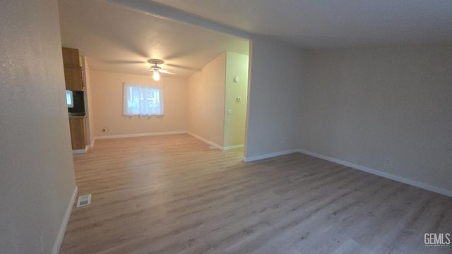 6601 Eucalyptus Drive 155, Bakersfield, CA 93306