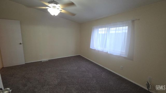 6601 Eucalyptus Drive 155, Bakersfield, CA 93306