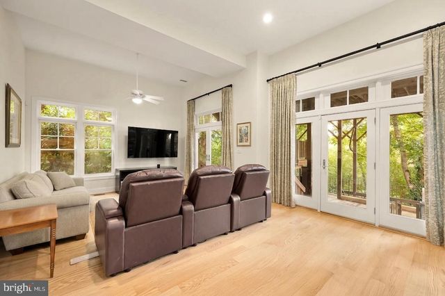 6512 RIDGE DR, Bethesda, MD 20816