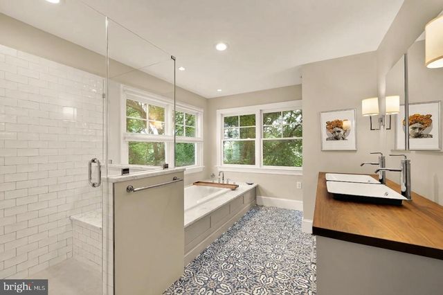 6512 RIDGE DR, Bethesda, MD 20816