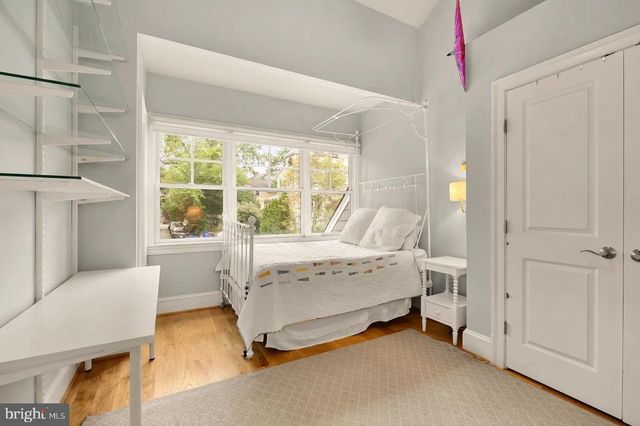 6512 RIDGE DR, Bethesda, MD 20816