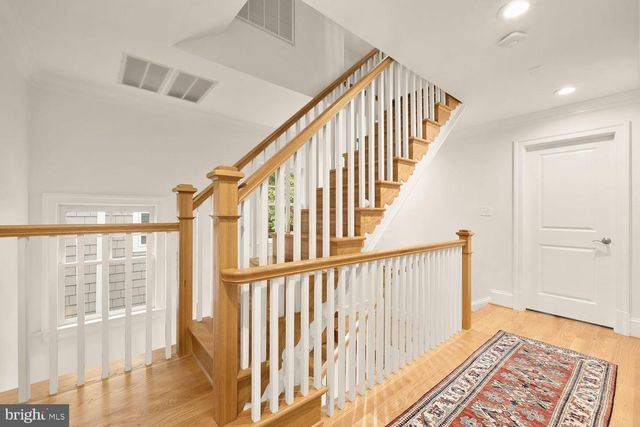 6512 RIDGE DR, Bethesda, MD 20816