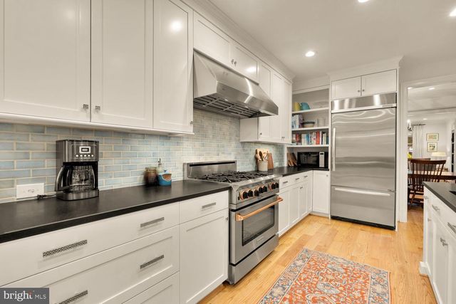 6512 RIDGE DR, Bethesda, MD 20816