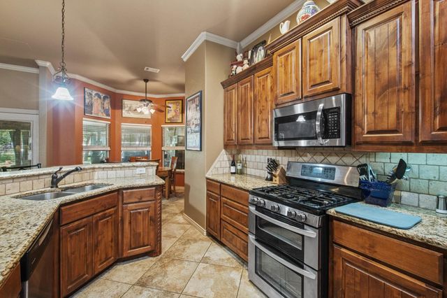 112 Knight Court, Springtown, TX 76082