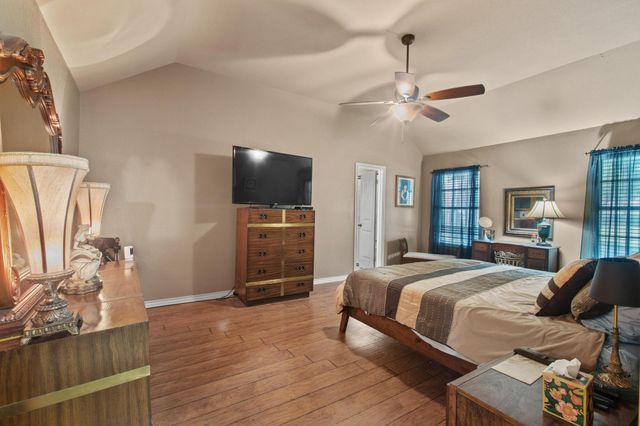 112 Knight Court, Springtown, TX 76082