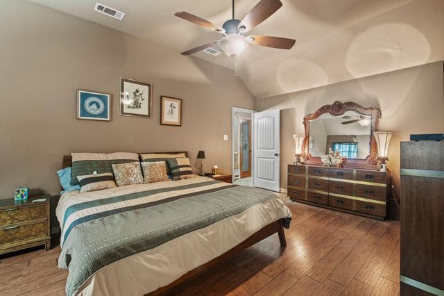 112 Knight Court, Springtown, TX 76082