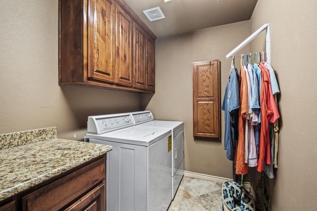 112 Knight Court, Springtown, TX 76082