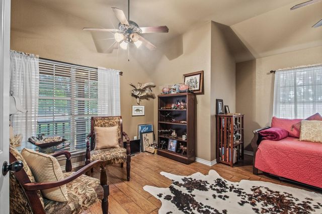 112 Knight Court, Springtown, TX 76082