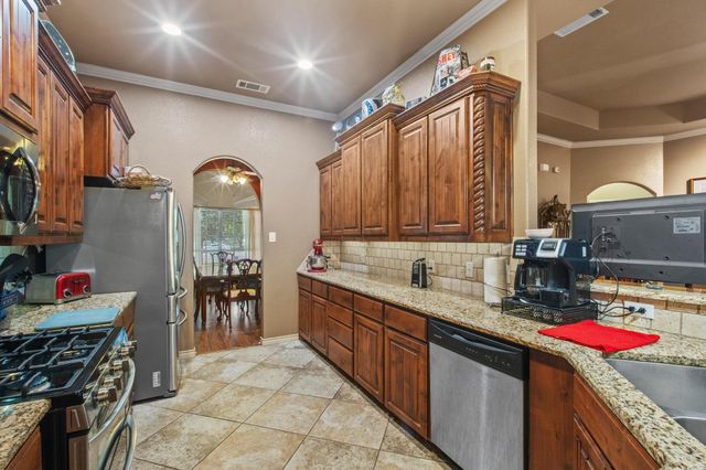112 Knight Court, Springtown, TX 76082