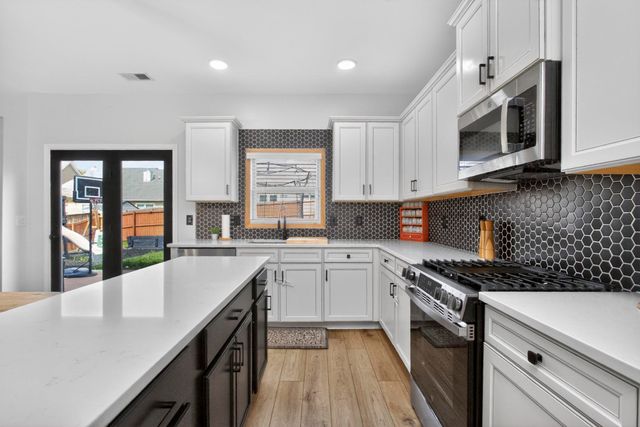4000 Corey Ct, Spring Hill, TN 37174