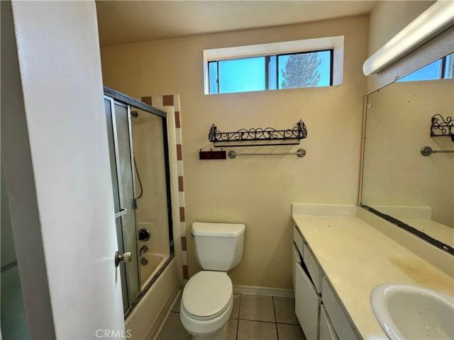 14924 Nordhoff 3, North Hills, CA 91343
