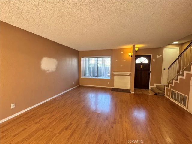 14924 Nordhoff 3, North Hills, CA 91343