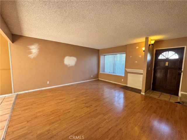 14924 Nordhoff 3, North Hills, CA 91343