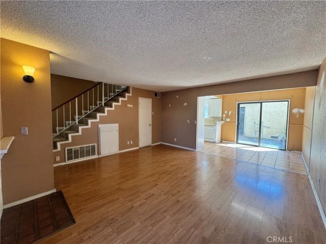 14924 Nordhoff 3, North Hills, CA 91343