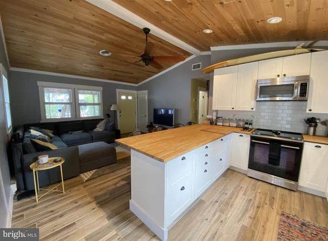 13803 FOUNTAIN RD, Ocean City, MD 21842