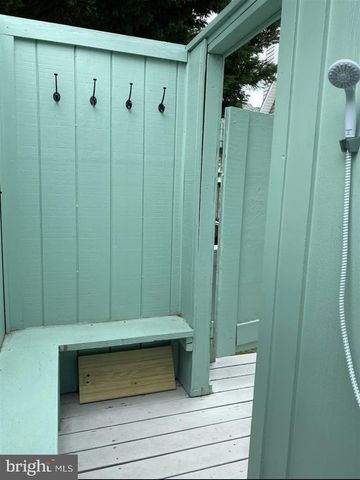 13803 FOUNTAIN RD, Ocean City, MD 21842