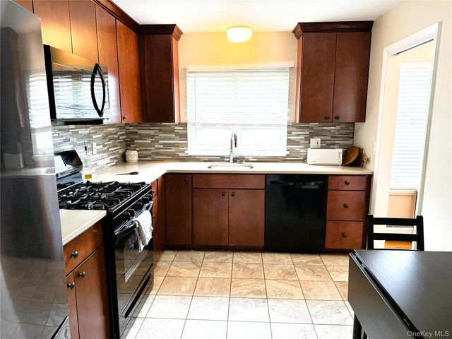 11 Barnett Drive 2, Monroe, NY 10950