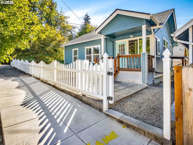 1119 5TH St, Oregon City, OR 97045