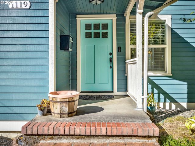 1119 5TH St, Oregon City, OR 97045