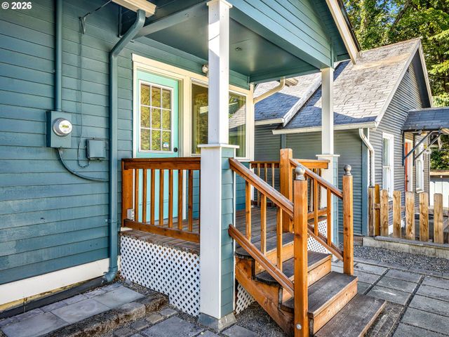 1119 5TH St, Oregon City, OR 97045