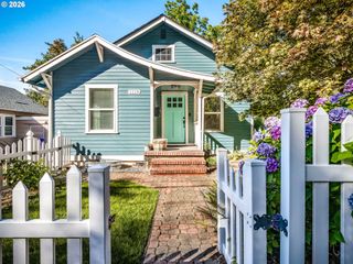 1119 5TH St, Oregon City, OR 97045