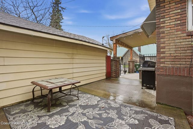 2423 S Grand Blvd, Spokane, WA 99203