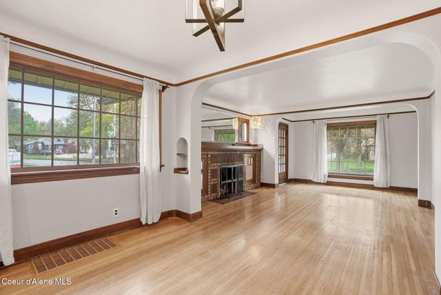 2423 S Grand Blvd, Spokane, WA 99203