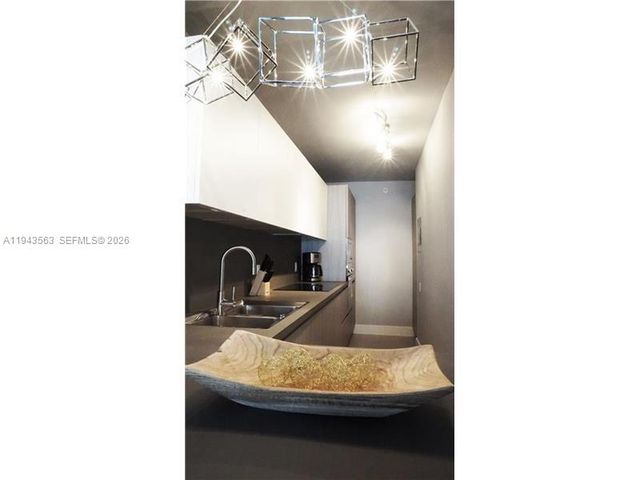 100 Lincoln Rd 420, Miami Beach, FL 33139