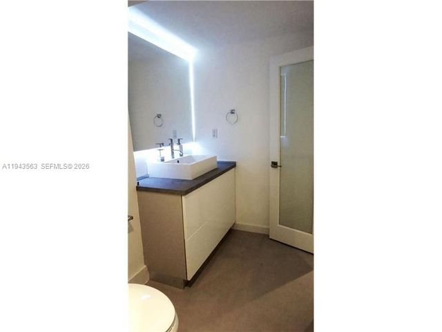 100 Lincoln Rd 420, Miami Beach, FL 33139