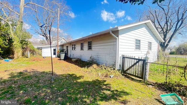 2203 HAMBROOKS BLVD, Cambridge, MD 21613