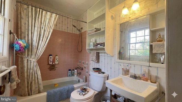 2203 HAMBROOKS BLVD, Cambridge, MD 21613