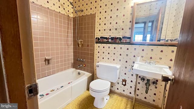 2203 HAMBROOKS BLVD, Cambridge, MD 21613