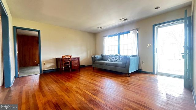 2203 HAMBROOKS BLVD, Cambridge, MD 21613