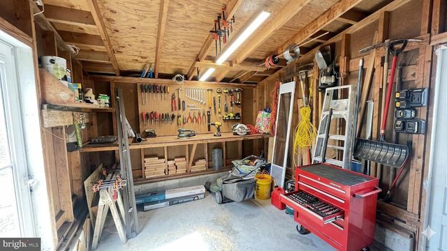 2203 HAMBROOKS BLVD, Cambridge, MD 21613