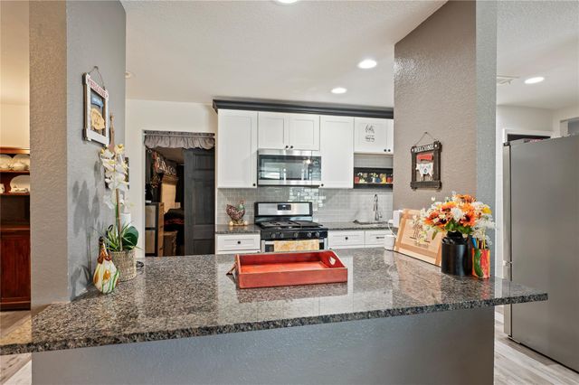 2428 9th Street N, Texas City, TX 77590