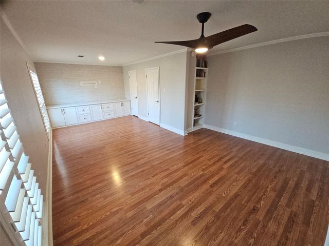 4716 Post Oak Timber Drive, Houston, TX 77056