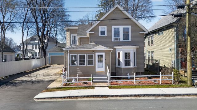 17 Academy Street, Rochester, NH 03867