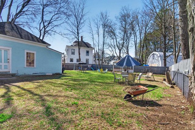 17 Academy Street, Rochester, NH 03867