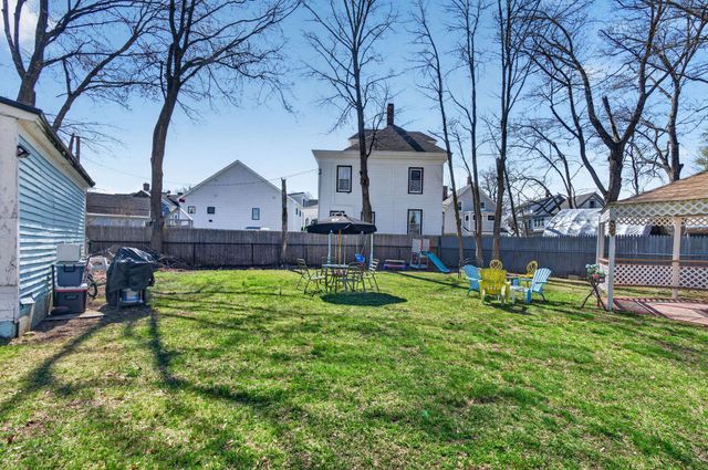17 Academy Street, Rochester, NH 03867