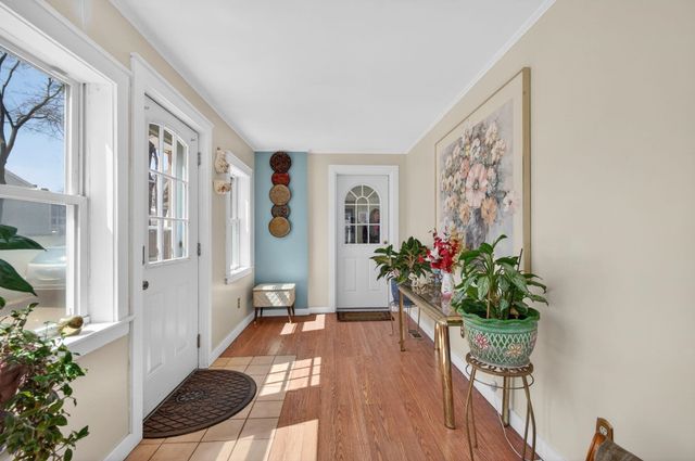 17 Academy Street, Rochester, NH 03867
