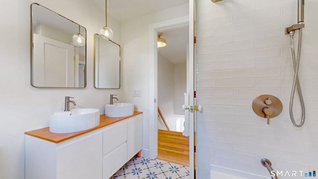241 Cricket Knoll, Wethersfield, CT 06109